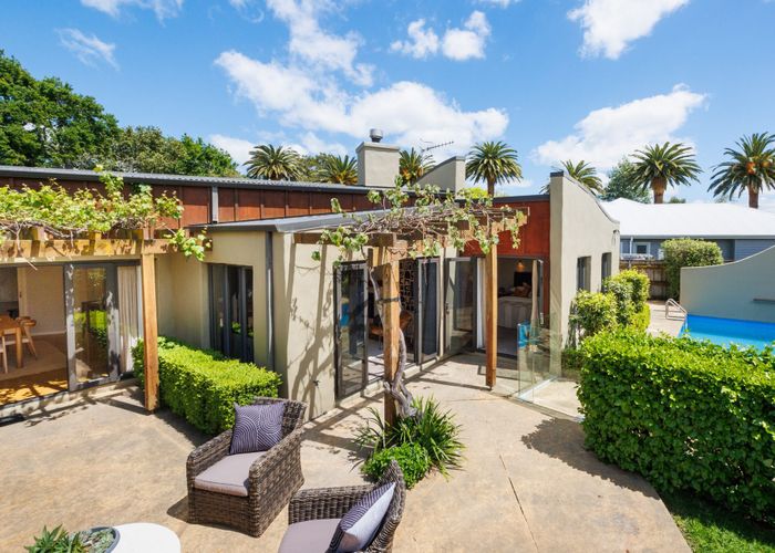  at 3 The Oaks, Awapuni, Palmerston North, Manawatu / Whanganui