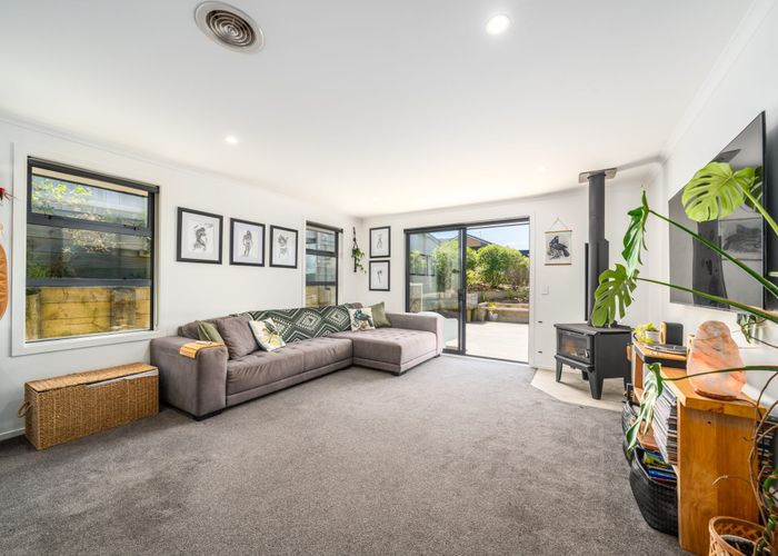  at 8 Topsail Way, Whitby, Porirua, Wellington