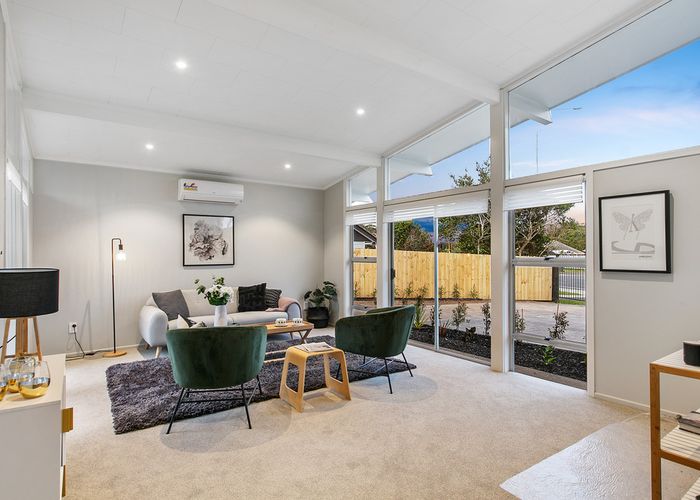  at 3 Mckenzie Road, Mangere Bridge, Auckland