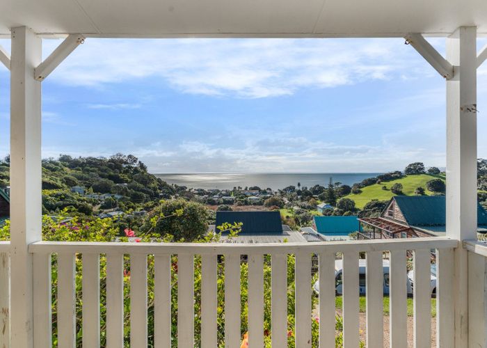  at 5/8 Victoria Road North, Onetangi, Waiheke Island, Auckland