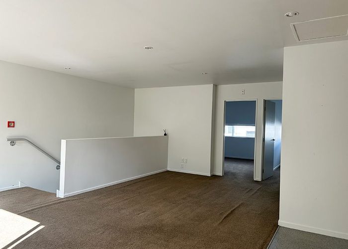  at 6 Tussock Lane, Mount Pleasant, Christchurch City, Canterbury