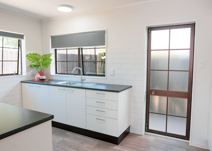  at 1/50 Wellington Street, Howick, Auckland