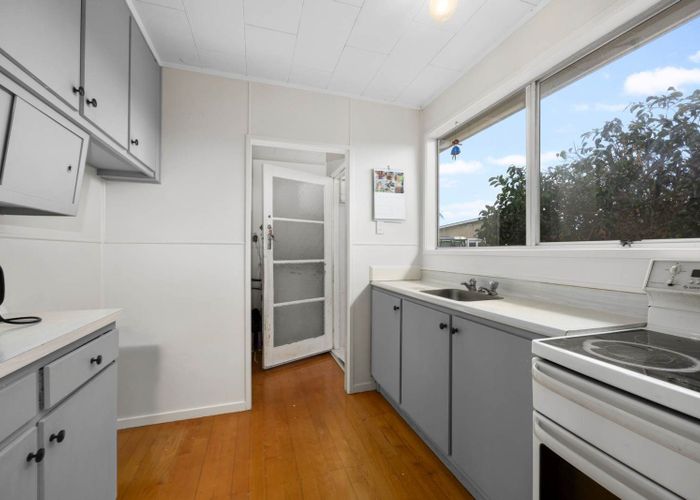  at 38 Vina Place, Massey, Waitakere City, Auckland