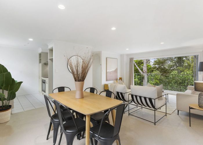  at 14/13 Kaihu Street, Northcote, North Shore City, Auckland