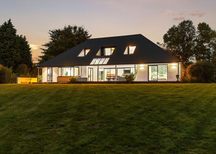  at 52 Johns Road, Belfast, Christchurch City, Canterbury