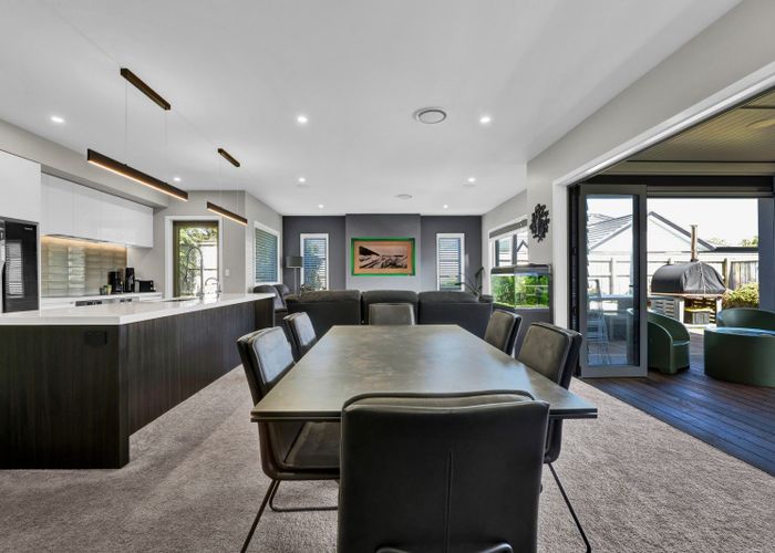  at 17 Honeyfield Drive, Whalers Gate, New Plymouth, Taranaki