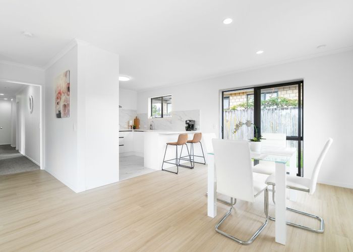  at 14 Cade Place, Weymouth, Auckland