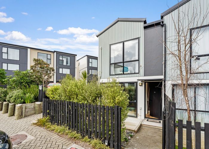  at 21 Hinonga Loop, Millwater, Rodney, Auckland