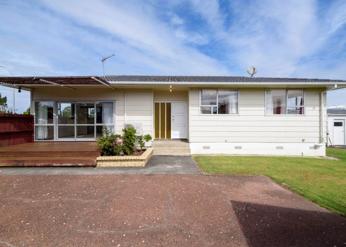  at 55 Butterworth Drive, Glendene, Auckland
