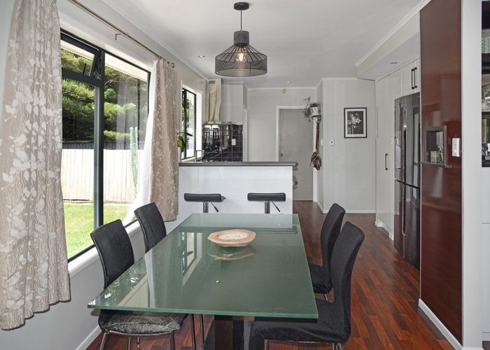  at 17 Ashcroft Avenue, Mangere Bridge, Auckland