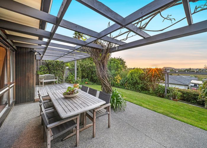  at 14 Majesty Place, Half Moon Bay, Manukau City, Auckland