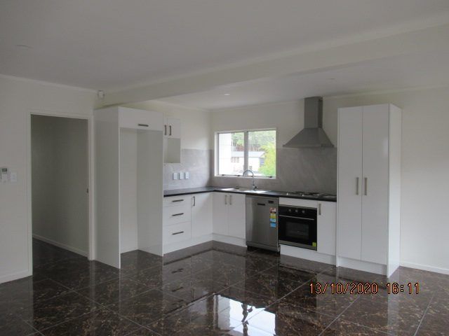  at 15 Fernhaven Place, Massey, Waitakere City, Auckland