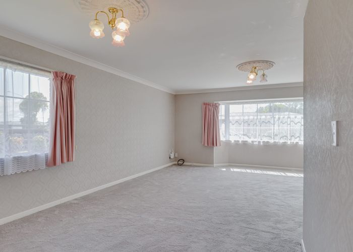  at 6 Kingston Street, Awapuni, Palmerston North