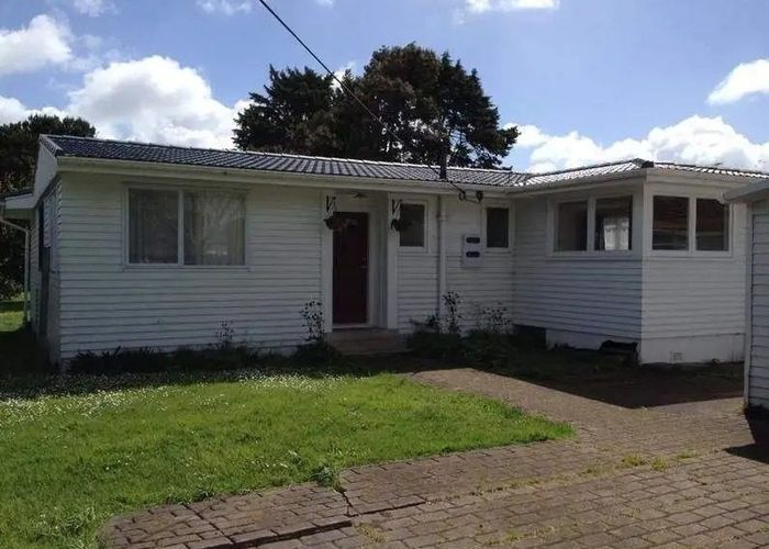  at 5 Robertson Road, Ranui, Waitakere City, Auckland