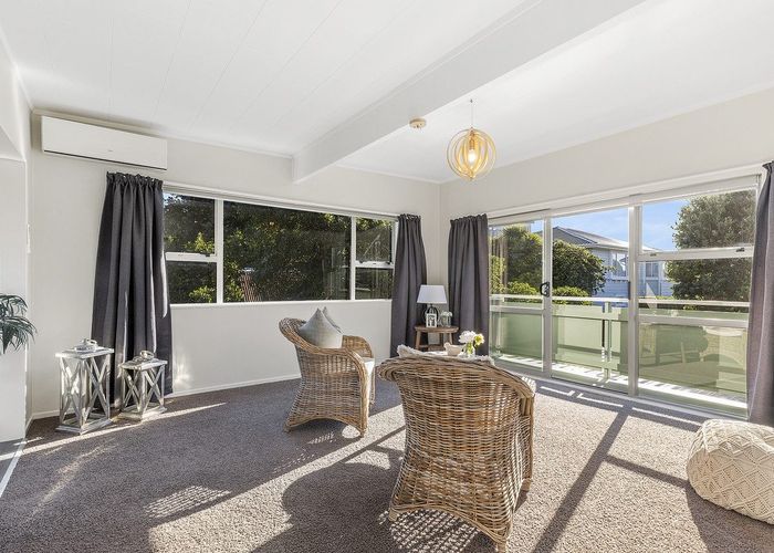  at 4A/7 Terrace Road, Titahi Bay, Porirua, Wellington