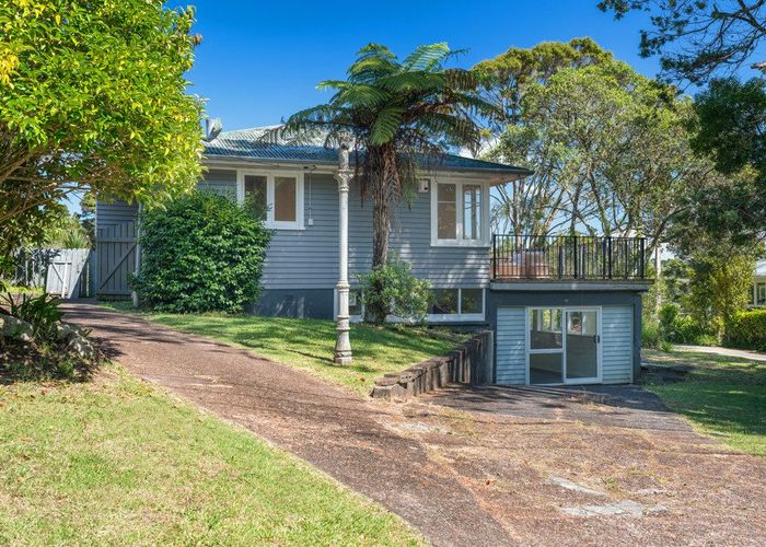  at 60 Woodfern Crescent, Titirangi, Waitakere City, Auckland