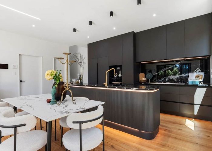  at 37 Windmill Road, Mount Eden, Auckland