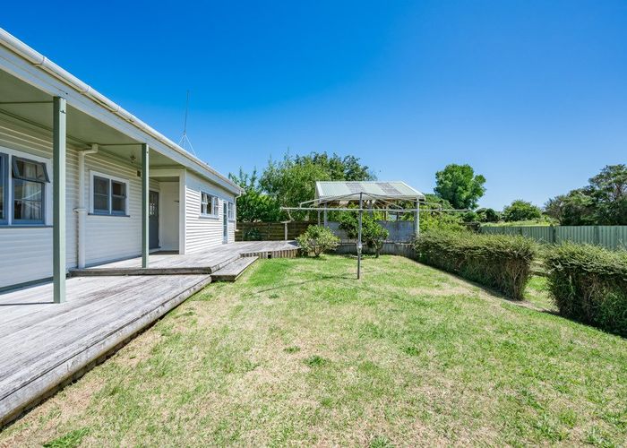  at 27 Goldsborough Avenue, Raumati Beach, Kapiti Coast, Wellington
