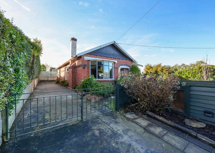  at 10 Huia Street, Saint Leonards, Dunedin, Otago