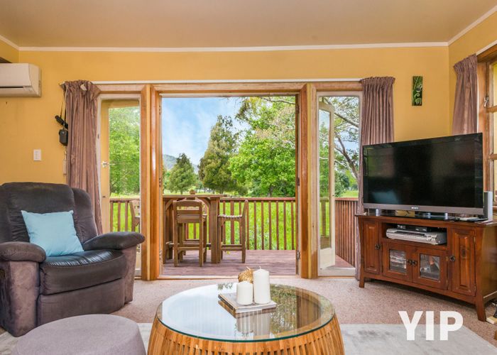  at 7 York Avenue, Manor Park, Lower Hutt