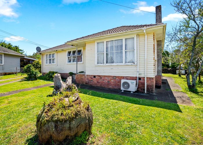  at 12 Derrett Place, Mangere Bridge, Manukau City, Auckland