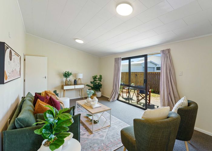  at 11 Mountainview Terrace, Otaki Beach, Otaki