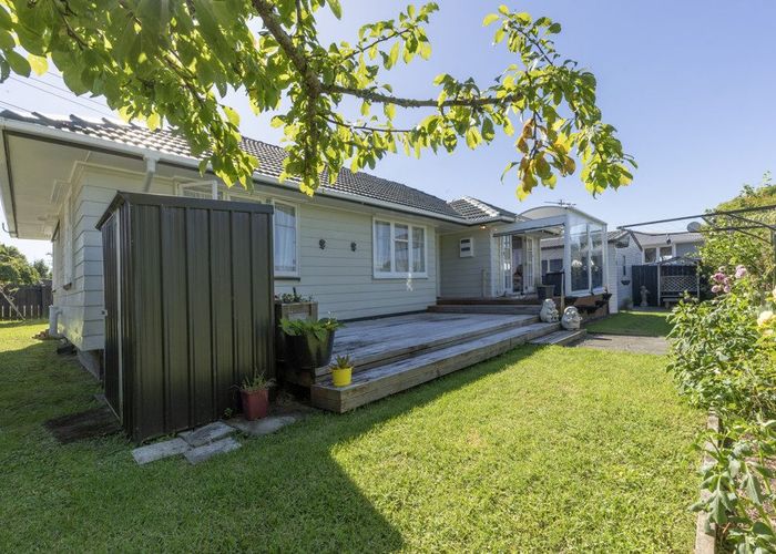  at 2 Simpson Road, Ranui, Auckland