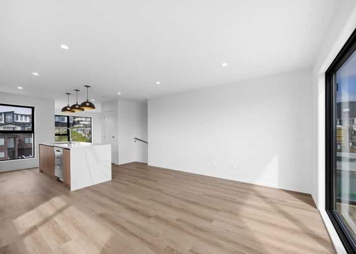  at 10 Kautawa Lane, Massey, Waitakere City, Auckland