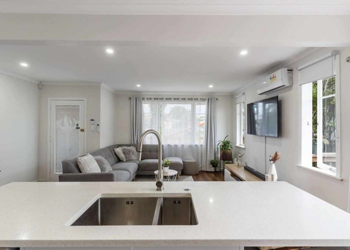  at 11 Harrington Road, Henderson, Waitakere City, Auckland