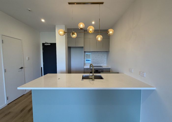  at 2/25 Flat Bush School Road, Flat Bush, Manukau City, Auckland