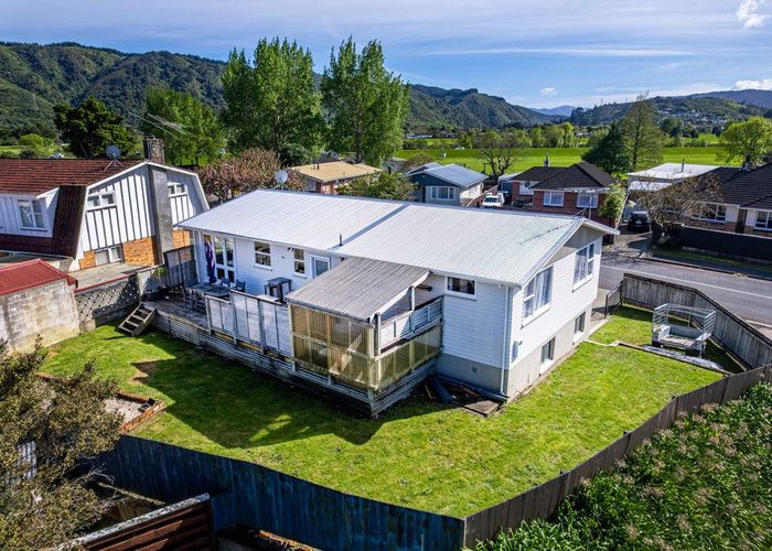  at 118 Clouston Park Road, Clouston Park, Upper Hutt, Wellington