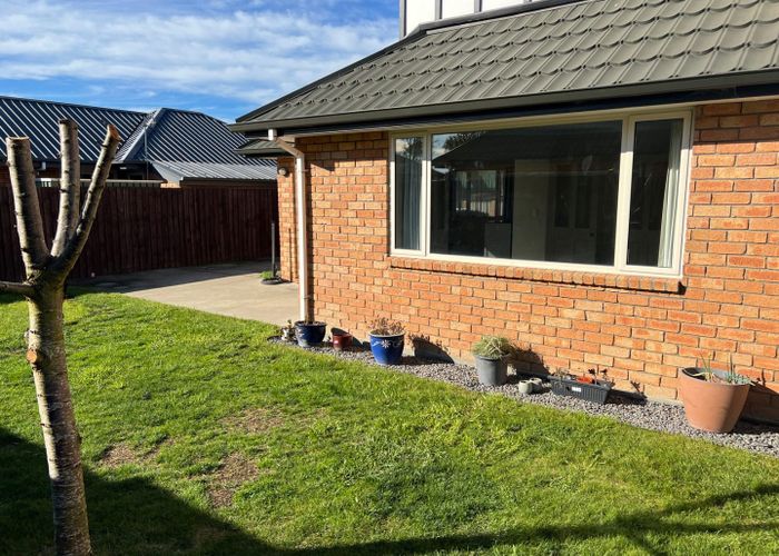  at 49 Chesterfield Mews, Avonhead, Christchurch City, Canterbury