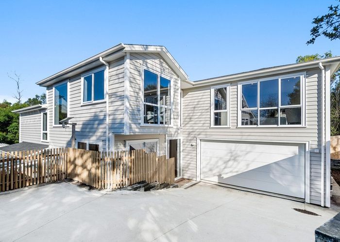  at 9C Olwyn Place, Greenhithe, North Shore City, Auckland