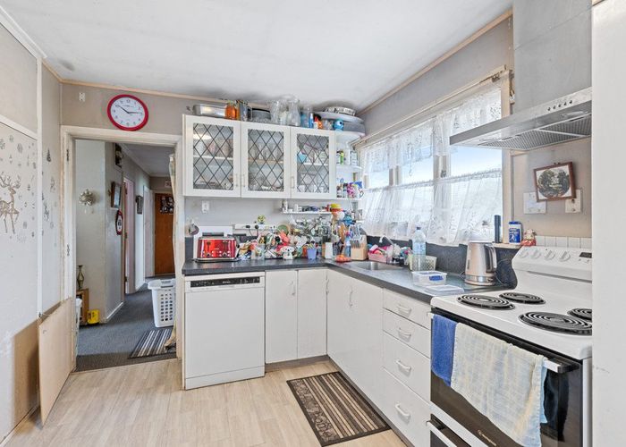  at 15 Greenhaven Drive, Burwood, Christchurch