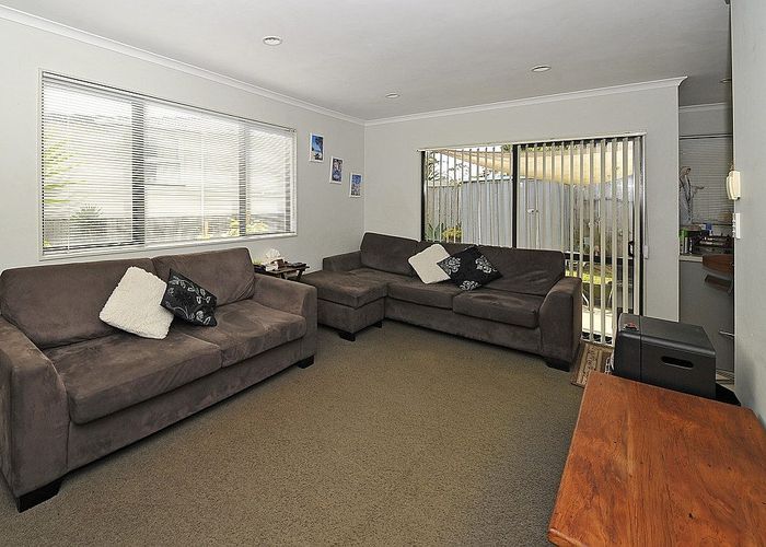  at 81 Skipton Street, Mangere East, Auckland