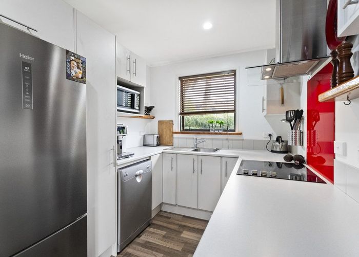  at 46 Brian Crescent, Stanmore Bay, Whangaparaoa