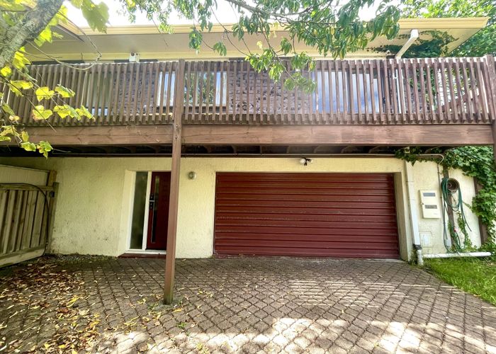  at 15 Kingsclere Place, Goodwood Heights, Manukau City, Auckland