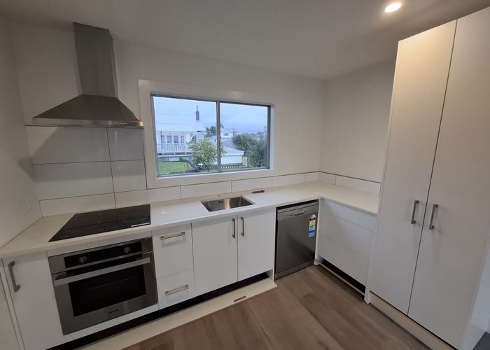  at 2/33 Fulford Street, City Centre, New Plymouth, Taranaki