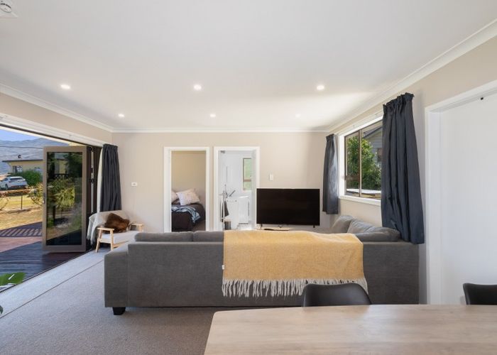  at 37 Kent Street, Queenstown, Queenstown