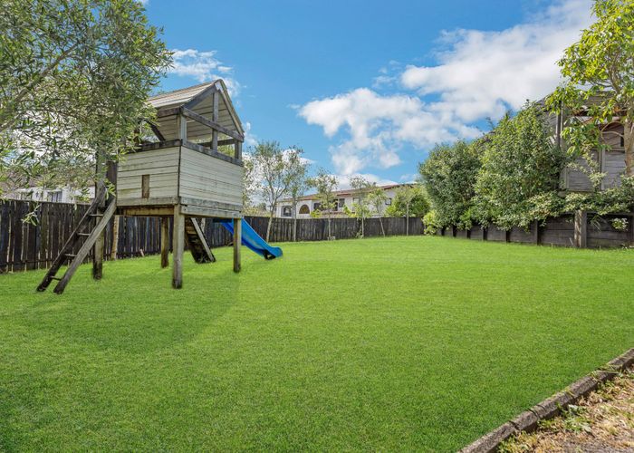  at 26 Orinda Close, Botany Downs, Manukau City, Auckland