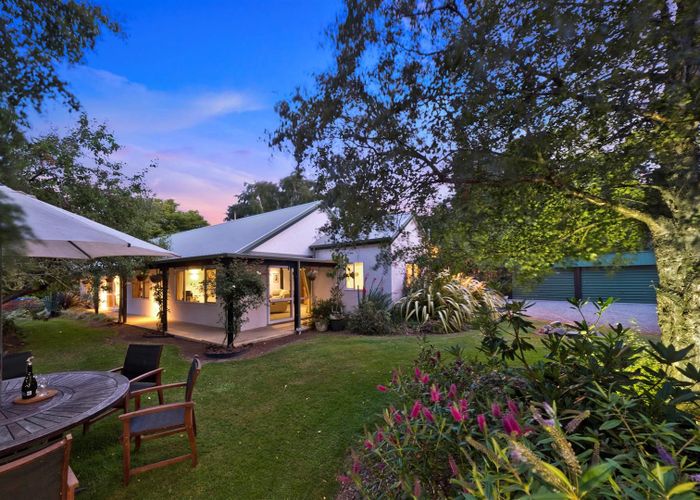  at 138 Ridge Road, Christchurch