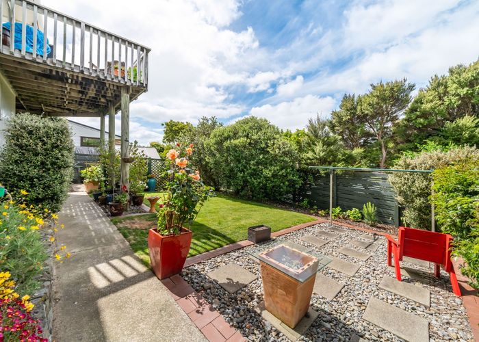  at 6 Langwell Place, Papakowhai, Porirua