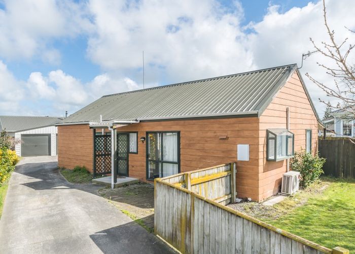  at 27 Charles Cross Street, Longburn, Palmerston North
