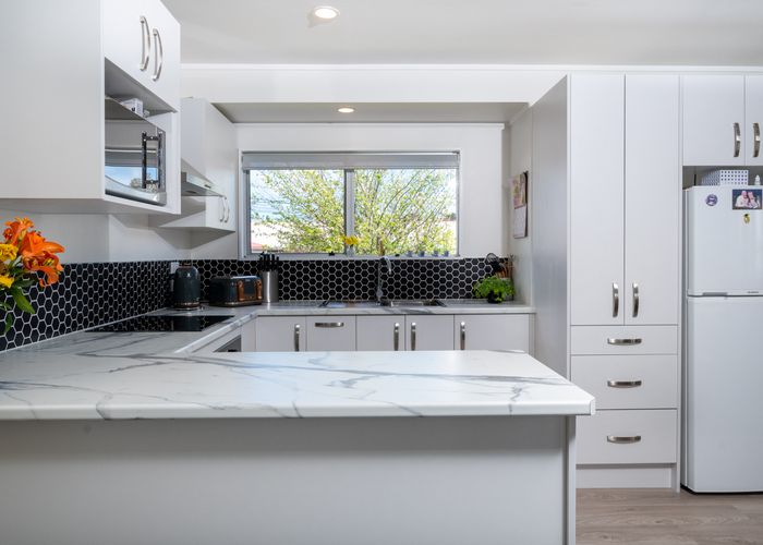  at 1/16 Starforth Place, Henderson, Auckland