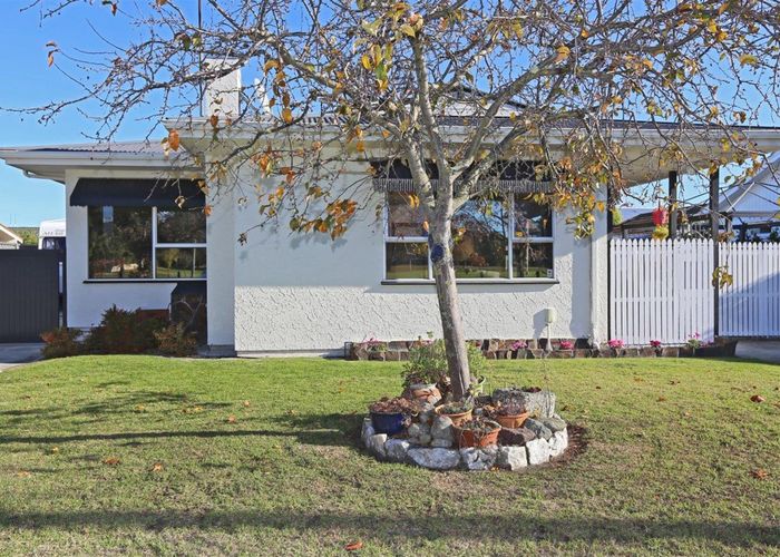  at 910 Francis Hicks Avenue, Raureka, Hastings