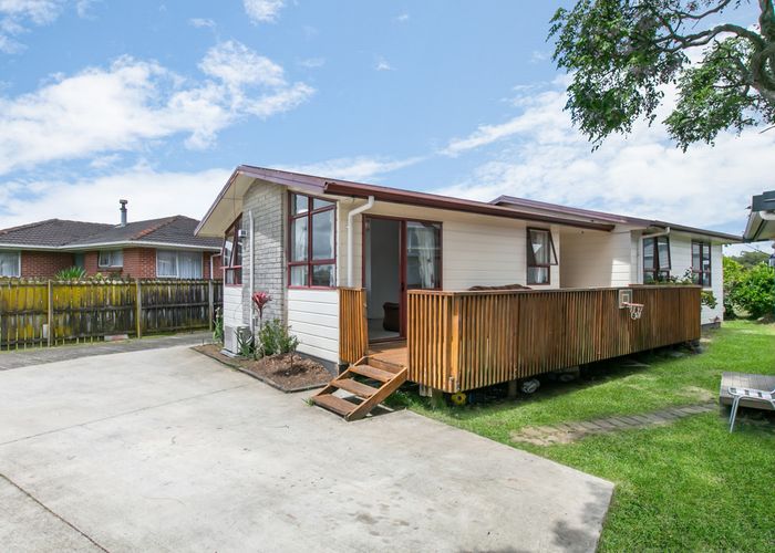  at 207 Robertson Road, Mangere East, Auckland