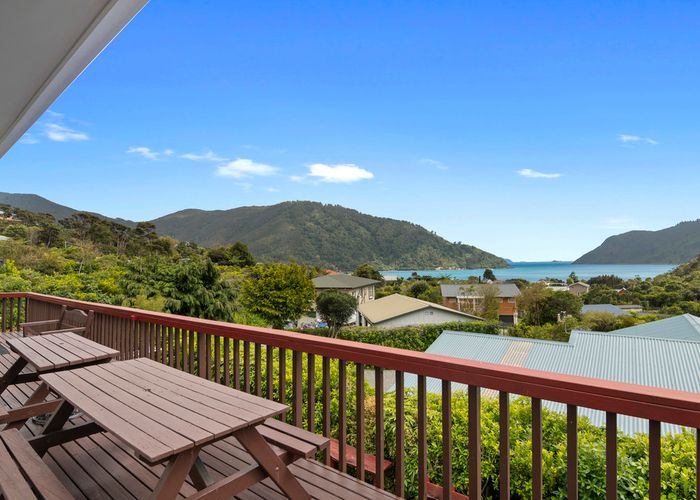 at 9 Field Terrace, Ōkiwi Bay