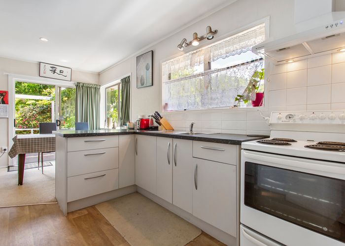  at 2/26 Te Anau Place, Pakuranga Heights, Auckland