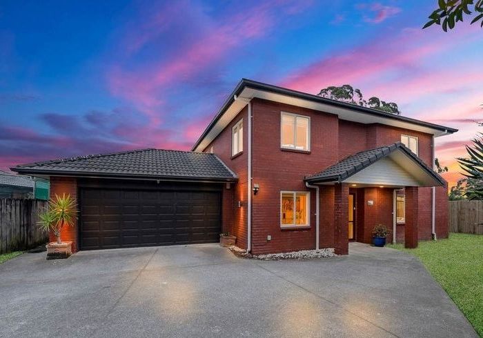  at 66 South Kensington Way, Henderson, Auckland