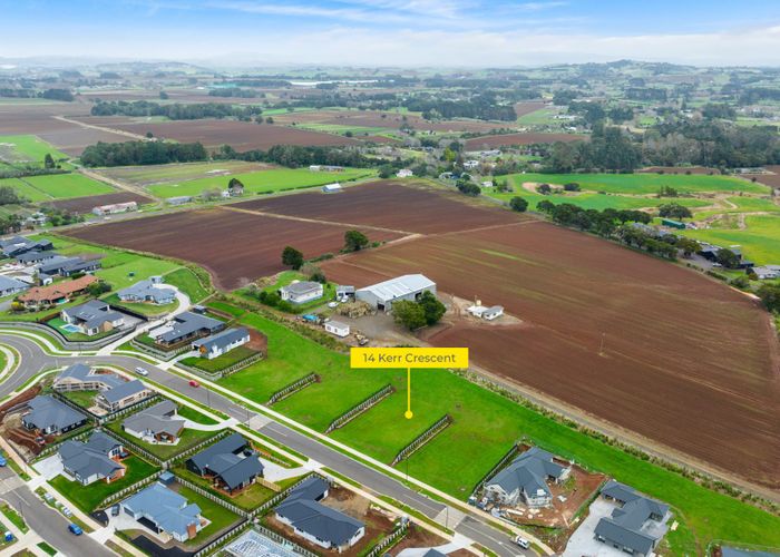  at 14 Kerr Crescent, Patumahoe, Pukekohe